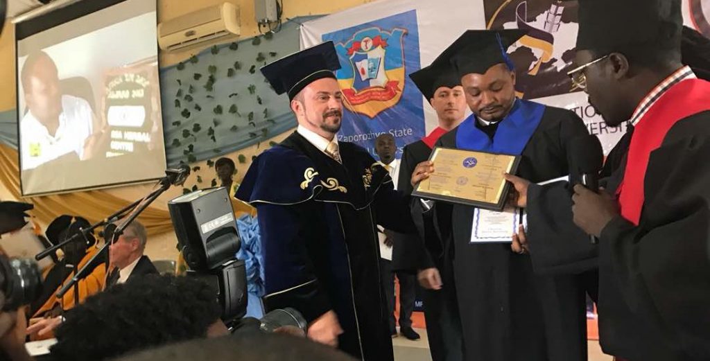 Taabea CEO receives award